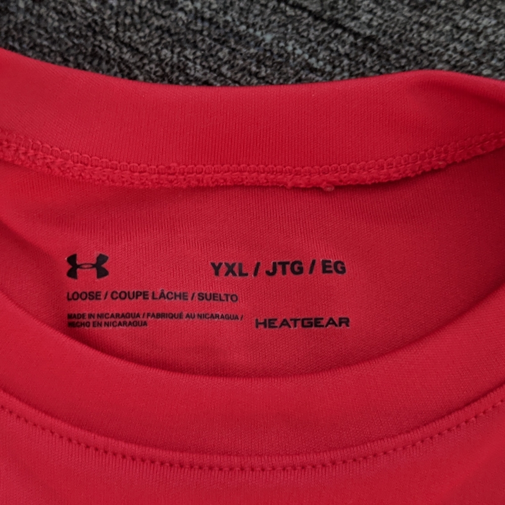 Under Armor Youth XL Red Short Sleeve